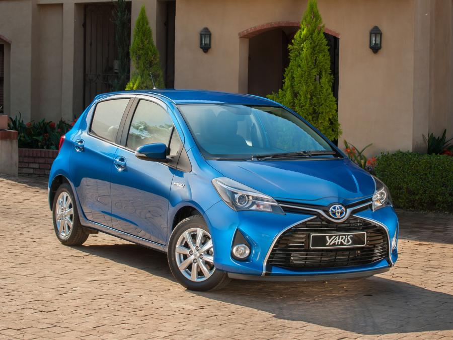 Toyota Yaris Hybrid 2014 года  (ZA) (фото 3 из 7)